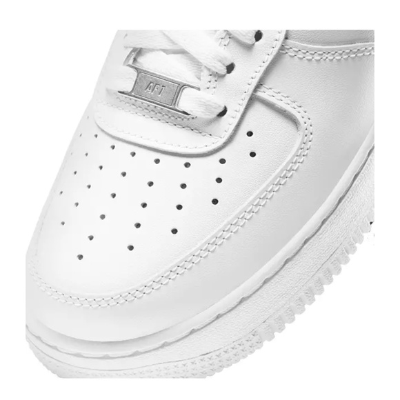 Nike - Picture 6 of 6